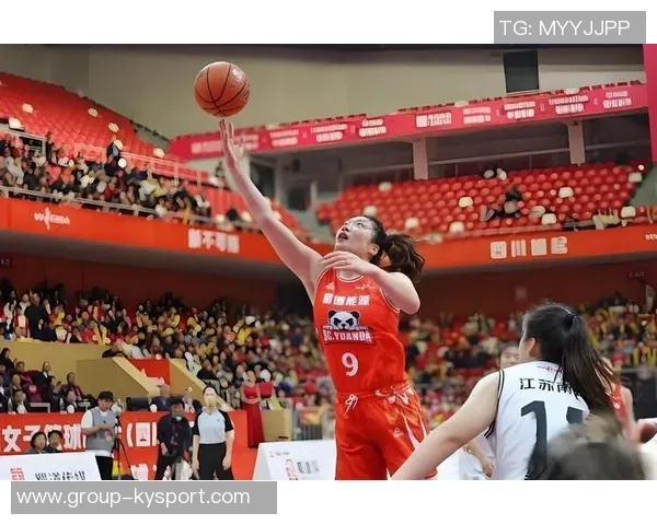 全运会小组赛李梦砍下25分助四川女篮大胜中国香港队73分 全运会小组赛李梦砍下25分助四川女篮大胜中国香港队73分