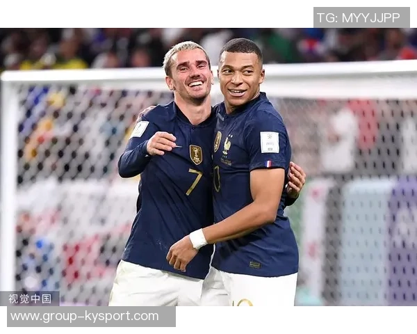 格列兹曼34岁逆袭获2025金足奖击败姆巴佩罗德里等众星 格列兹曼34岁逆袭获2025金足奖击败姆巴佩罗德里等众星