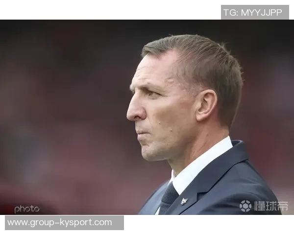 罗杰斯质疑VAR决策为何不让主裁判亲自查看误判情况