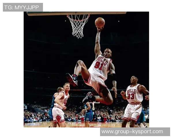 巴洛25分10篮板创队史新纪录自1990年巴克利后首位达成此成就