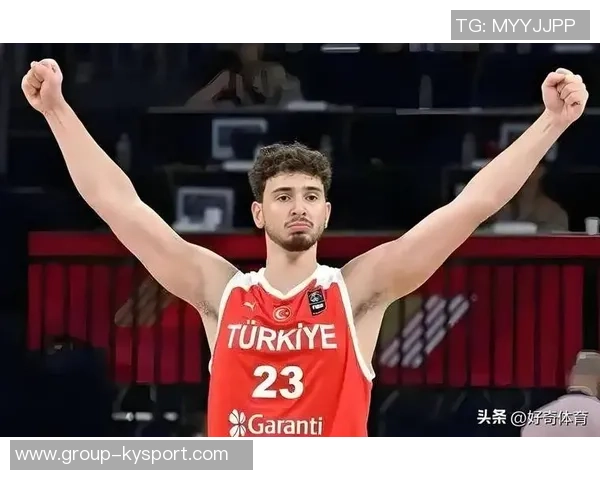 约基奇希望申京能独立发展不愿被贴上自己的标签 约基奇希望申京能独立发展不愿被贴上自己的标签