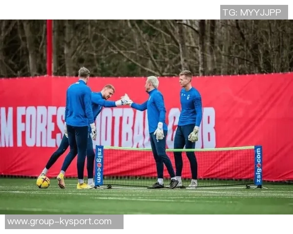 法兰克福正式签约21岁霍芬海姆边锋埃奇古亚布合同有效至2031年6月